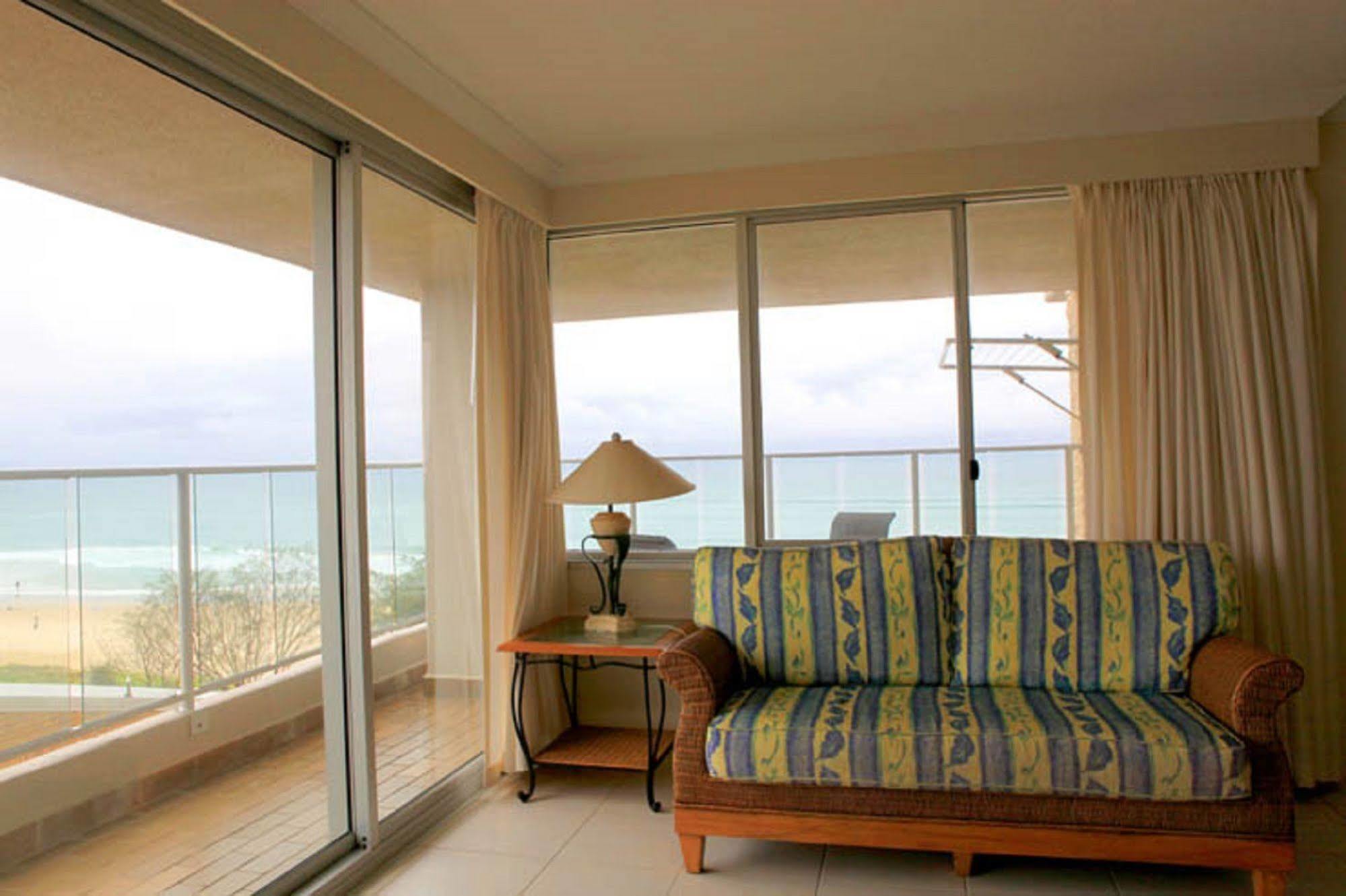 Pacific Surf Absolute Beachfront Apartments Gold Coast Ngoại thất bức ảnh