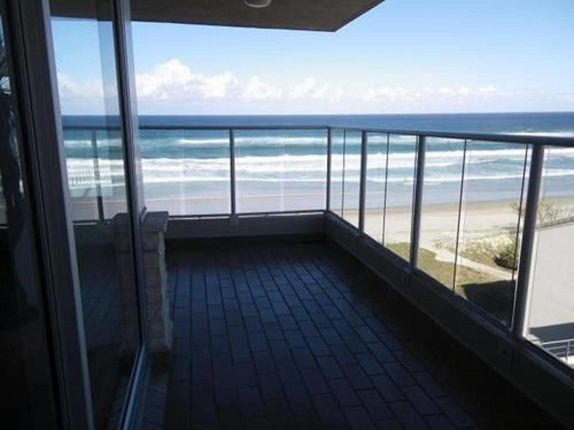 Pacific Surf Absolute Beachfront Apartments Gold Coast Ngoại thất bức ảnh